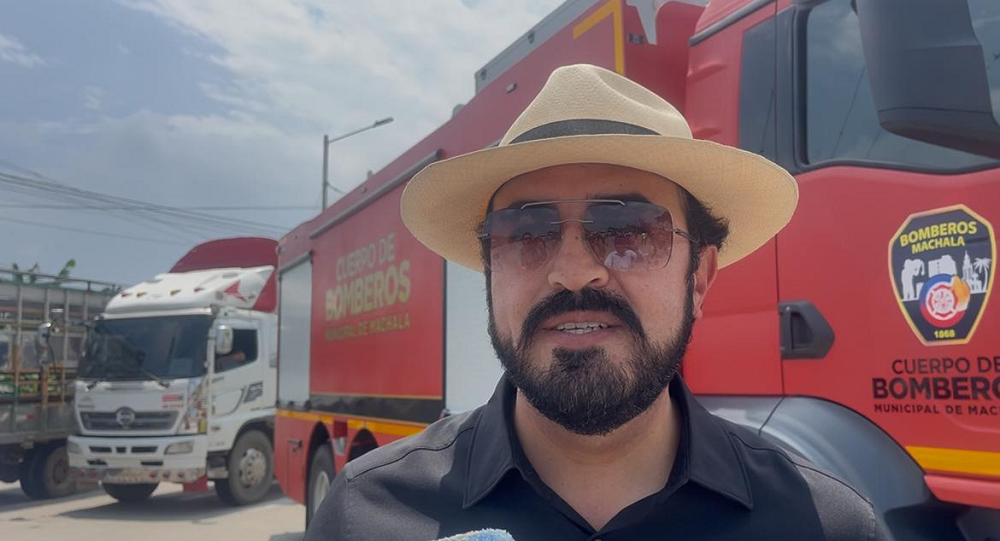 Alcalde de Nabón ileso en accidente múltiple en vía Santa Rosa–Machala que dejó un muerto