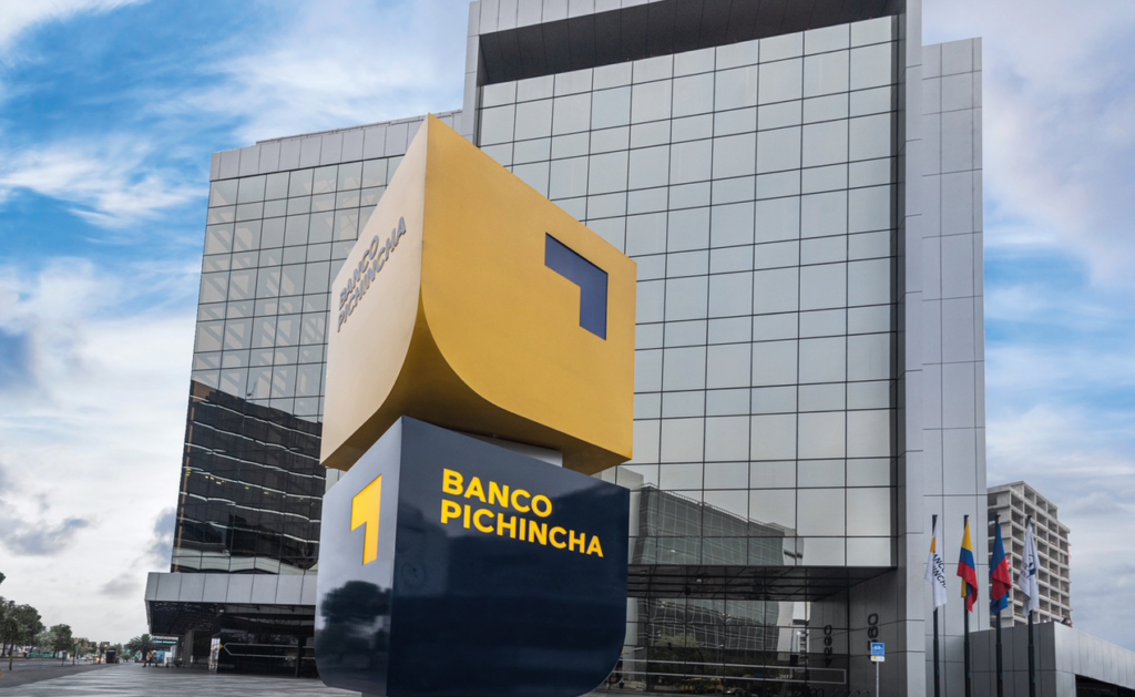 Banco Pichincha enfrenta reclamos por interrupciones en banca web
