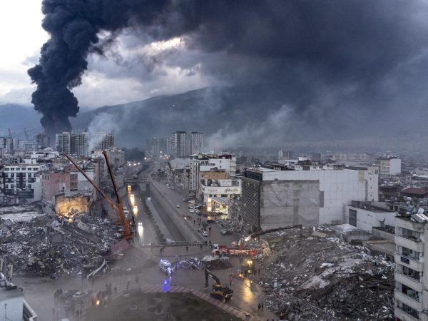 Casi 5.000 muertos en Turquía y Siria tras los devastadores terremotos