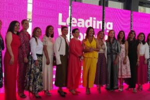 Mujeres que transforman: Leading Women regresa a Ecuador para premiar el liderazgo femenino