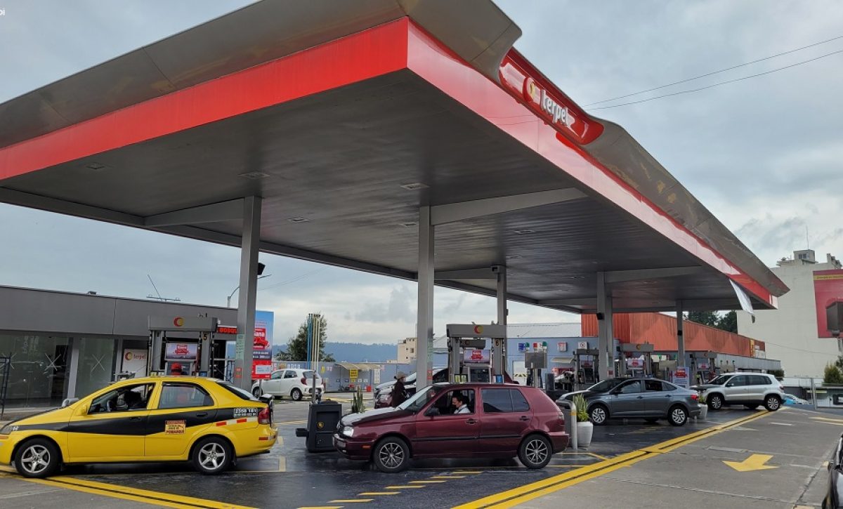 GASOLINERA-PRECIO-COMBUSTIBLE