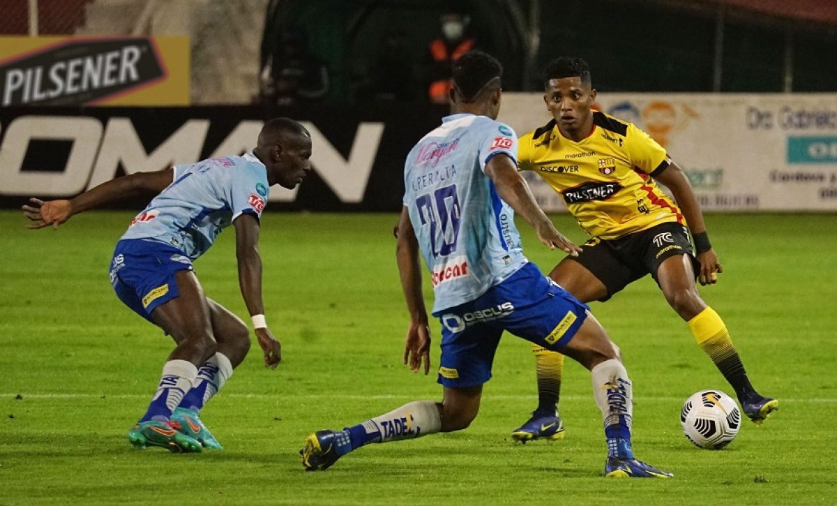 Barcelona y Rescalvo mantiene alineación para el duelo ante Macará
