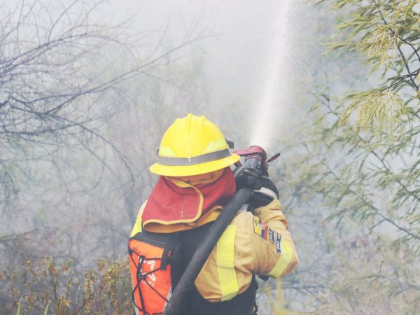 INCENDIO-VALLE-NAYON