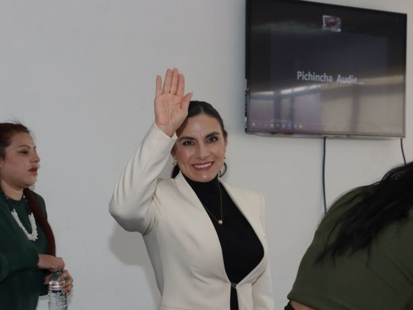 AUDIENCIA-VERONICA-ABAD