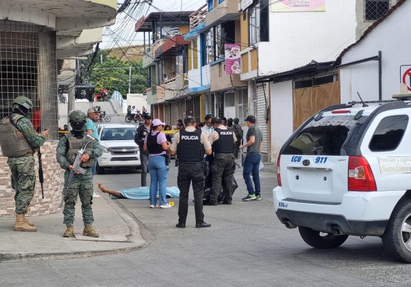 El crimen organizado desata su guerra: más de 50 asesinatos en julio en el distrito policial Manta.