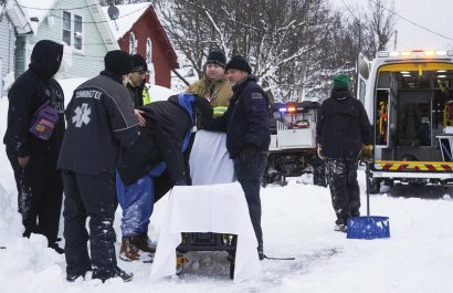 El número de muertos en el oeste de Nueva York por la tormenta sube a 34