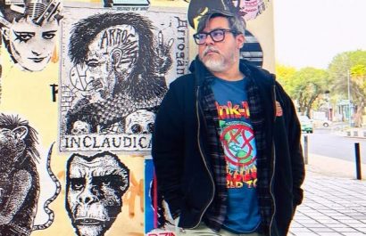 'Micrófono abierto': la actividad de un bar de Guayaquil que alienta a comediantes emergentes