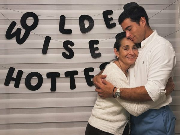 El mayor papel de Danilo Carrera: renunciar a todo por salvar a su madre del cáncer