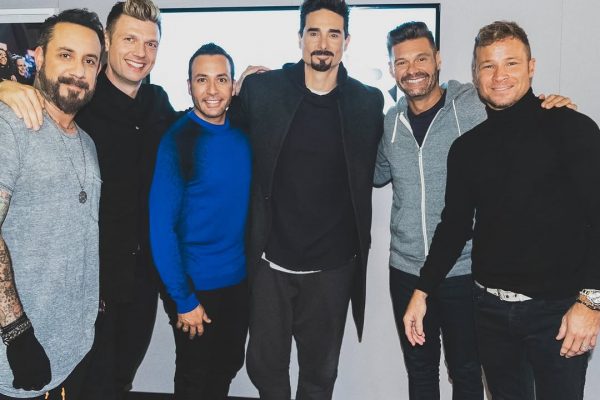 Brian Littrell (der.) es uno de los integrante de la banda estadounidense, Backstreet Boys. FOTO: rokspics (Instagram).