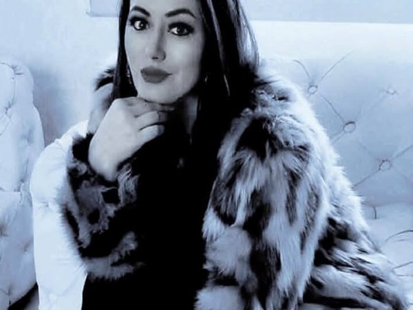 Fiscalía indaga muerte violenta de María Fernanda López en su departamento de San Marcos, Quito