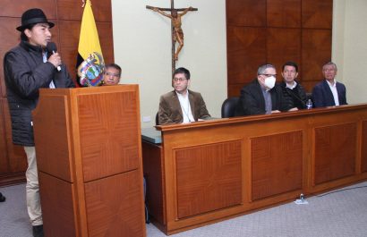 Inicia diálogo en Ecuador entre Gobierno e indígenas en medio de reclamos