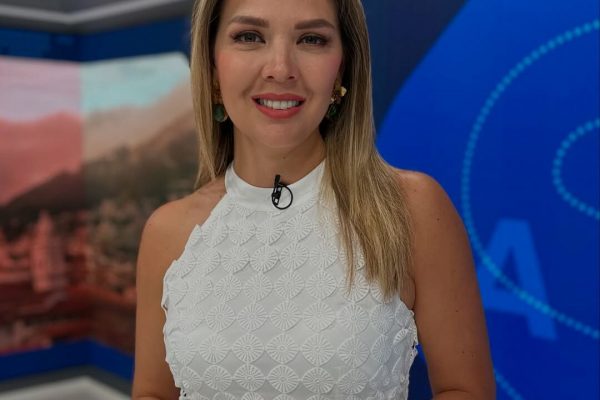 “Te extraño mucho, tía”: Diana León habla del dolor de acompañar una enfermedad neurodegenerativa