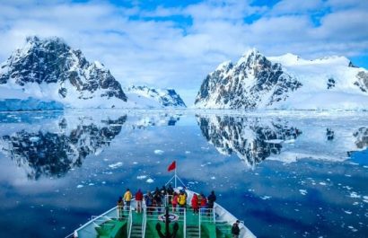 Por primera vez en años, la Antártida ha ganado masa de hielo, sorprendiendo a la comunidad científica y planteando nuevas preguntas sobre el cambio climático.
