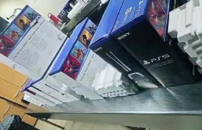 Aduana de Guayaquil incauta 27.000 dólares en dispostivos electrónicos, cerca de 50 PlayStation decomisadas