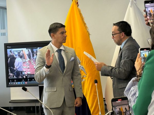 Al asambleísta manabita Jaime Estrada Medranda, se lo designó como presidente de una comisión en la Asamblea Nacional.