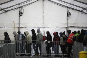 Alemania ordena expulsar a solicitantes de asilo sin papeles, salvo casos vulnerables.