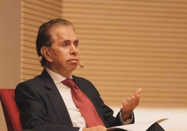 Alfonso Espinosa de los Monteros fue sometido a una cirugía tras sufrir un accidente. (Alfonso Espinosa de Los Monteros-Instagram)