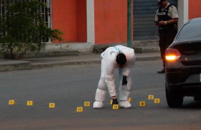 La venezolana Jennifer Merchán Colmenares, murió tras recibir varios disparos mientras estaba en un vehículo afuera de una escuela en el barrio Altamira.