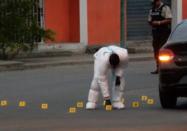 La venezolana Jennifer Merchán Colmenares, murió tras recibir varios disparos mientras estaba en un vehículo afuera de una escuela en el barrio Altamira.
