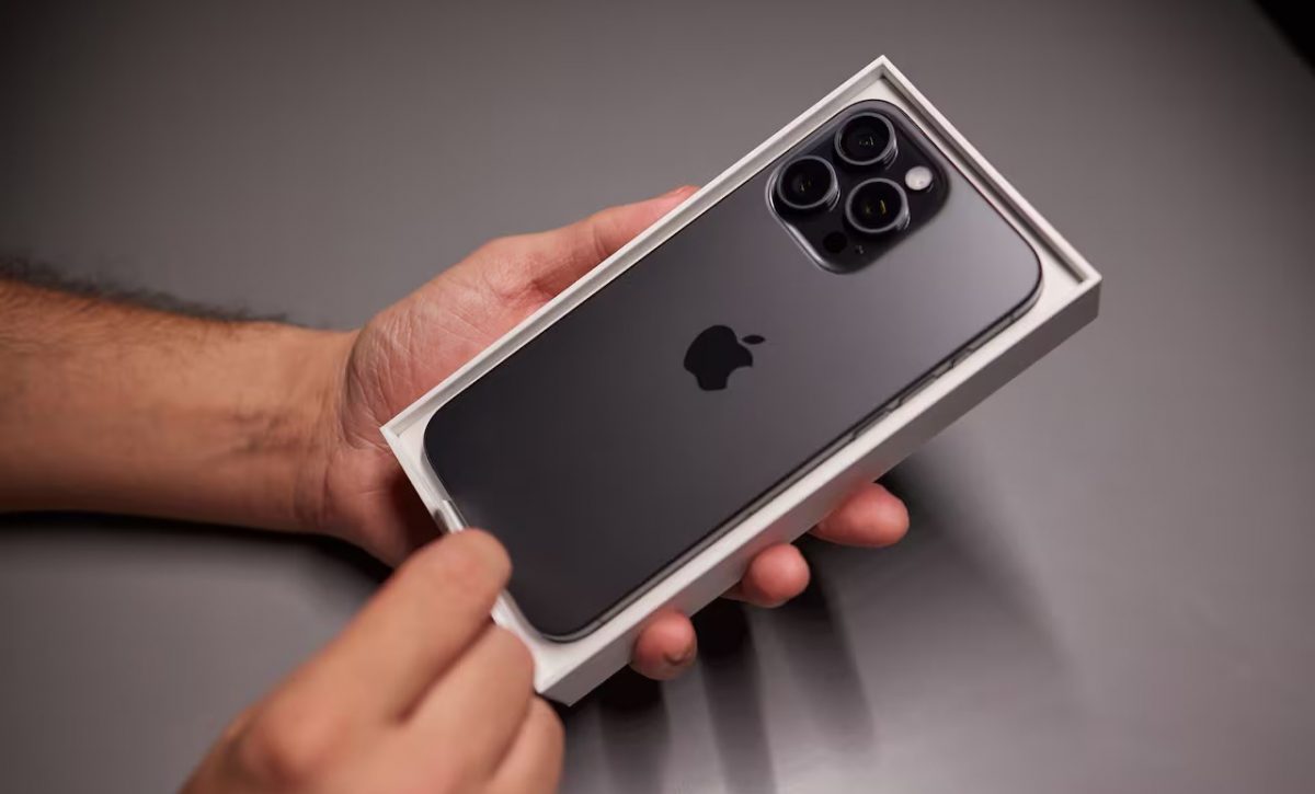 Apple trabaja en un nuevo iPhone curvo fabricado principalmente con vidrio