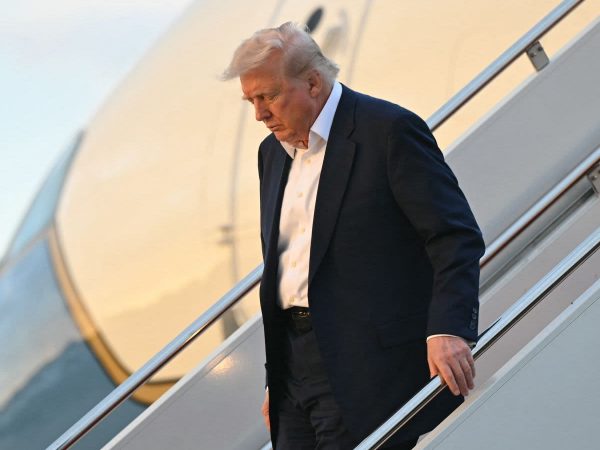 Arabia Saudita, EAU y Qatar negocian acuerdos bilaterales con Trump en su visita oficial.