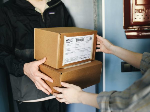 Arancel fijo de 20 dólares para compras en Temu, Amazon y Shein entra en vigencia hoy 16 de junio en Ecuador