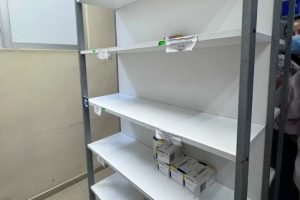 Asamblea y Gobierno responden a crisis sanitaria detectada en hospitales de Santo Domingo