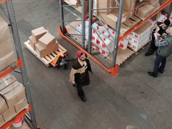 Asemec critica arancel a envíos 4x4 de Temu y Amazon como medida regresiva