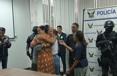 Así fue el rescate de dos personas que estaban secuestradas en el sector Valdramina, de Quevedo, provincia de Los Ríos. (PN)