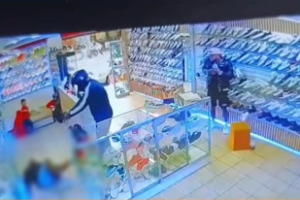 Hombre de 38 años fue asesinado en un local comercial de Chillogallo, al sur de Quito
