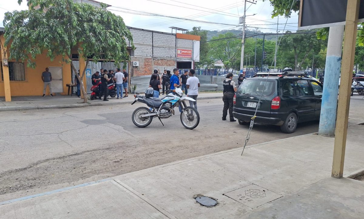 Ataque armado deja a una mujer asesinada en Portoviejo; otra fémina y un hombre también resultados heridos