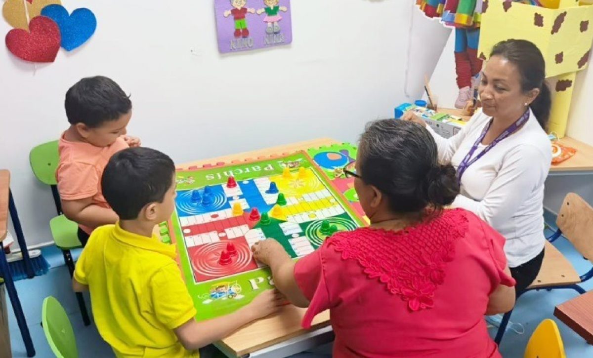 Los menores tienen el acompañamiento permanente de docentes especializados.