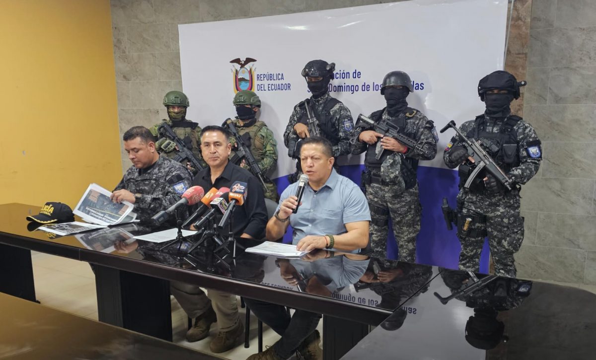 Autoridades incautan armas, drogas y vehículos en operativos realizados en Santo Domingo