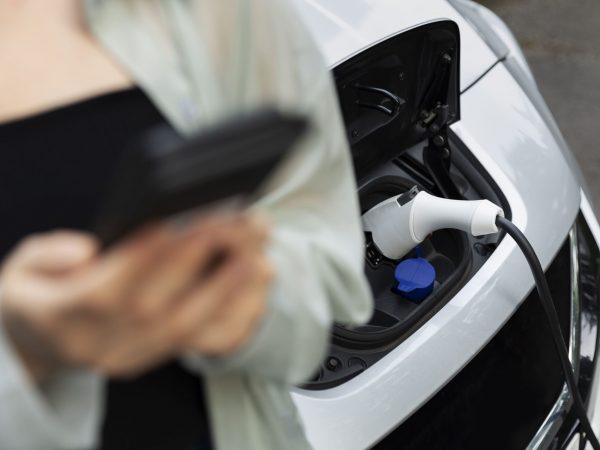 Autos eléctricos en Ecuador pagarán matrícula de solo 10 dólares