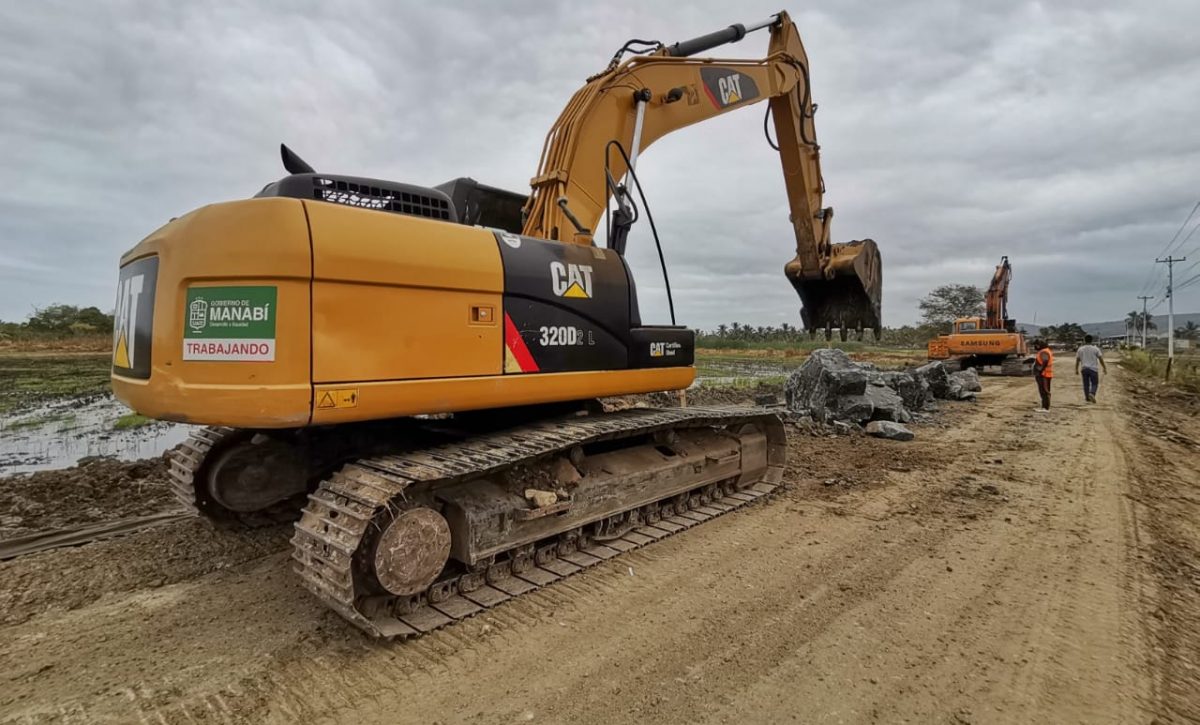 Avanzan-trabajo-en-via-Correagua-La-Sequita-1