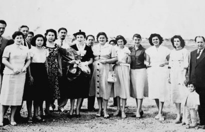 Berta Singerman llegó por segunda vez a Manta en 1955 y fue recibida por un grupo de mantenses que formaban parte del Club Náutico. (Foto tomada de Internet).