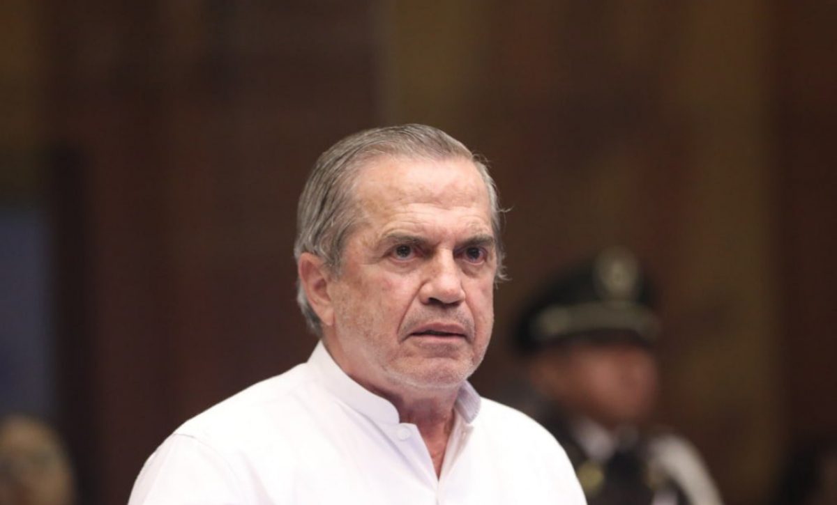 Bancada de Revolución Ciudadana arremete en contra del presidente de la Asamblea Nacional, Niels Olsen, tras sesión del pleno. (AN).