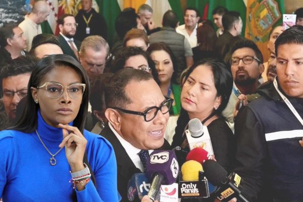 Bancada de Revolución Ciudadana envía una carta a Diana Salazar, quien renunció a su cargo como fiscal general.
