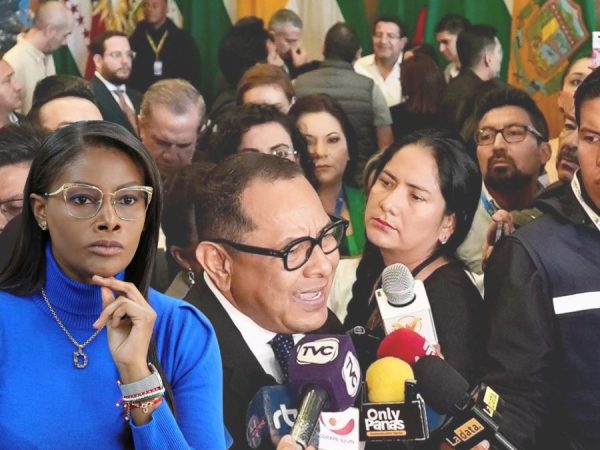 Bancada de Revolución Ciudadana envía una carta a Diana Salazar, quien renunció a su cargo como fiscal general.