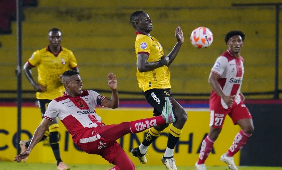 Barcelona SC empató 1-1 contra Técnico Universitario, colista de la Liga Ecuabet, este sábado en el estadio Monumental Banco Pichincha.
