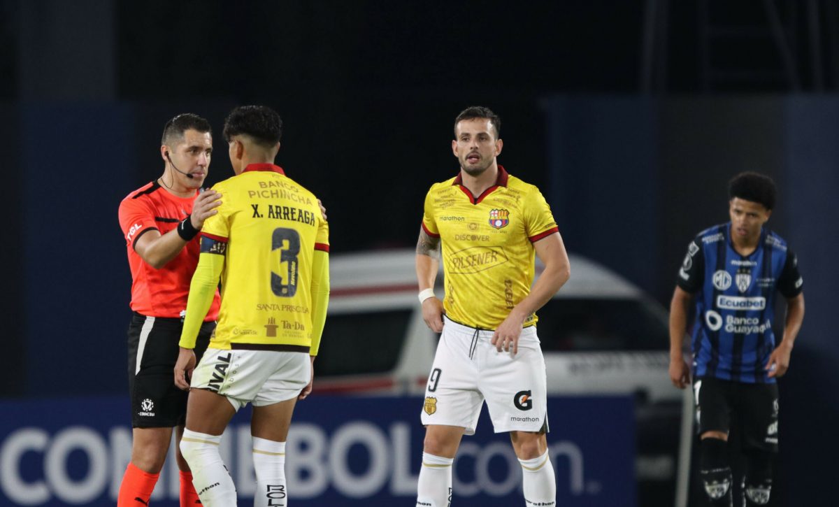 Barcelona SC enfrenta tres prohibiciones de FIFA para registrar jugadores