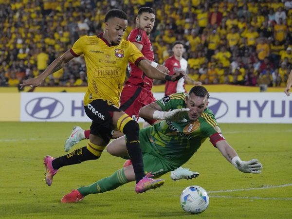 Barcelona SC sufrió una derrota ante River Plate la noche del jueves 8 de mayo en el Estadio Monumental Banco Pichincha.