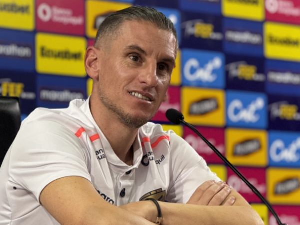 Beccacece confirma a Valencia y Plata en la lista de Ecuador para Eliminatorias