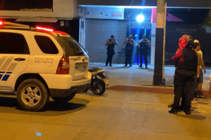 Ataque con fusil en la zona rosa de Machala deja dos muertos y una persona herida de gravedad