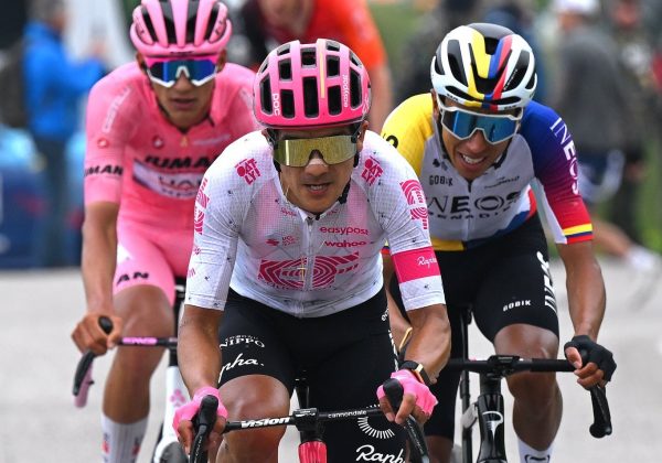 Carapaz mantiene cuarto puesto en la general del Giro de Italia
