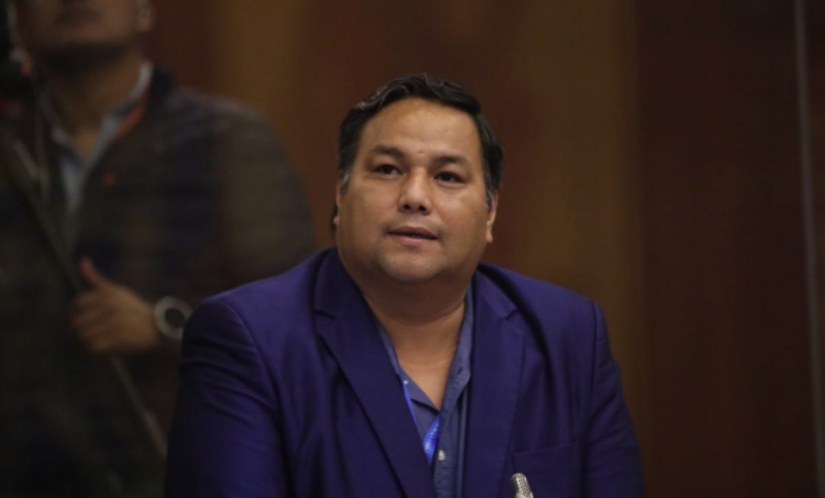 Carlos Vargas, asambleísta de RC, dice que menor de quince años casi termina con su vida y que por eso apoya la propuesta de ley enviada por Noboa. (AN).