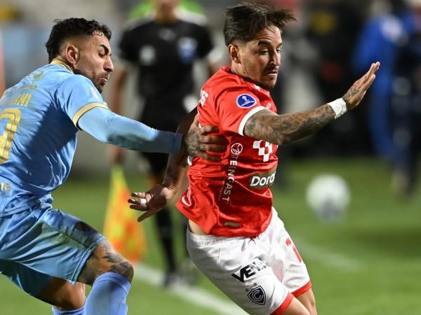 Cienciano con Garcés cae 0-2 ante Bolívar y queda eliminado de la Sudamericana