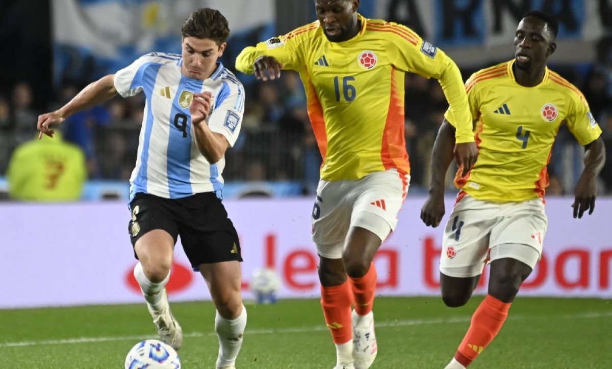 Colombia empató 1-1 con Argentina en el Estadio Más Monumental por la fecha 16 de las eliminatorias sudamericanas al Mundial 2026.