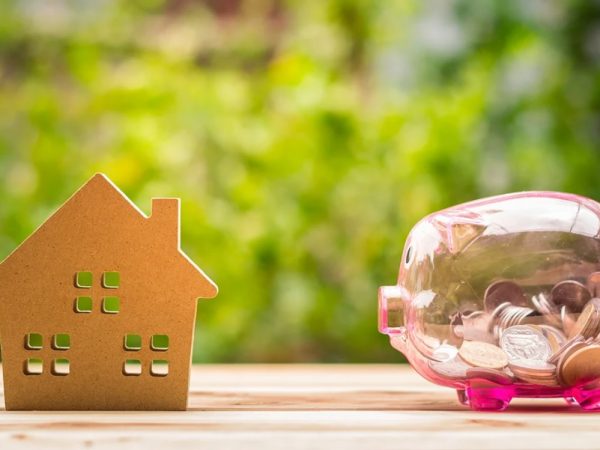 Tanto el ahorro como la inversión requieren disciplina y un enfoque estratégico para maximizar beneficios.