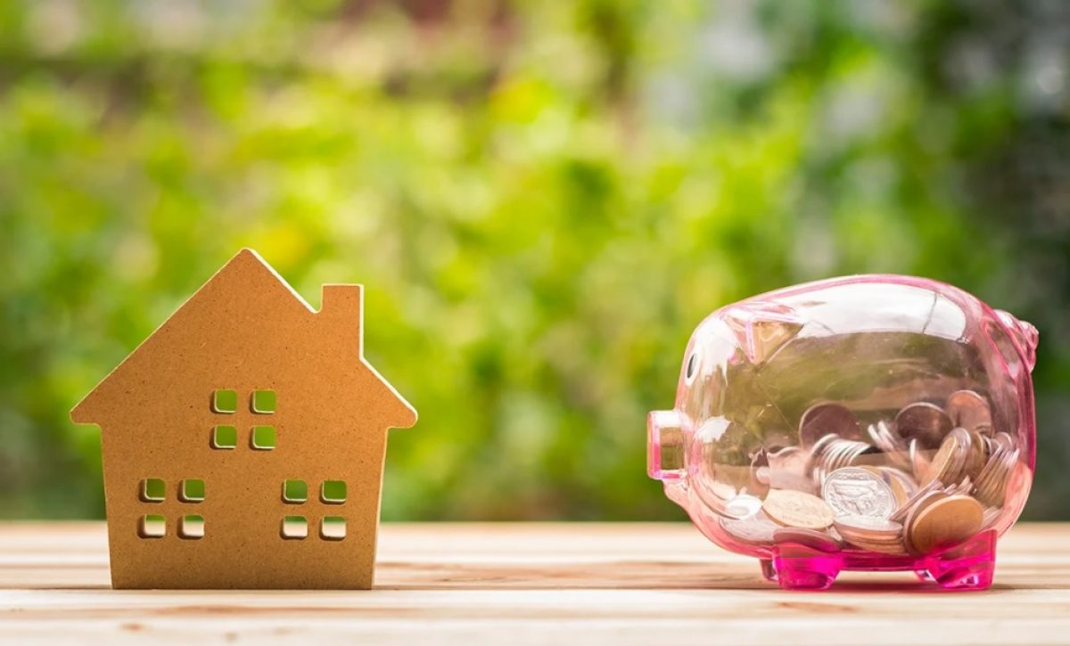 Tanto el ahorro como la inversión requieren disciplina y un enfoque estratégico para maximizar beneficios.